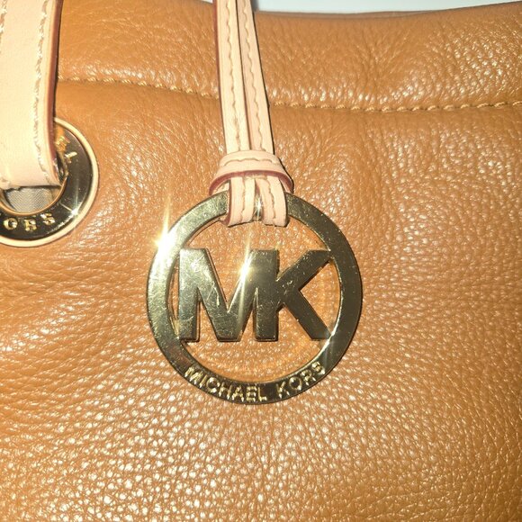 Michael Kors Tote - Picture 1 of 4